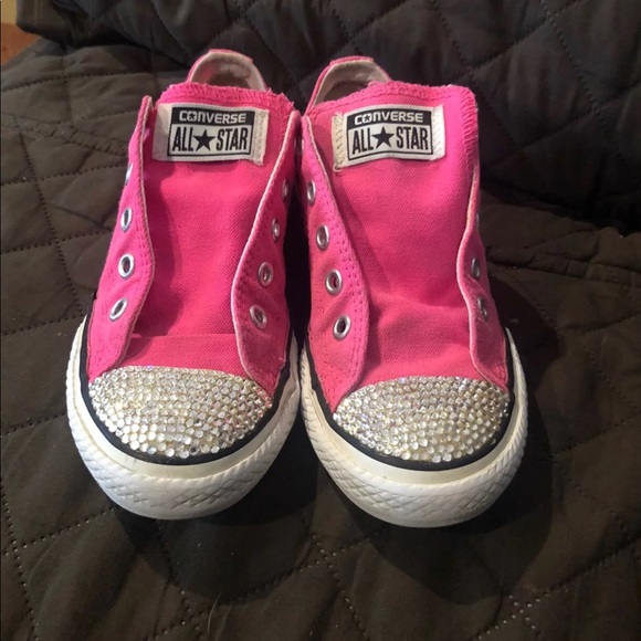 hot pink converse for girls